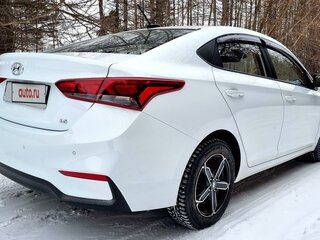 2020 Hyundai Solaris II, белый, 1425000 рублей, вид 4
