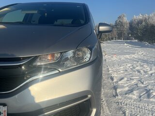 2019 Honda Fit III Рестайлинг, серебристый, 1369000 рублей, вид 2