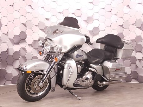 2006 Harley-Davidson Electra Glide, серебристый, 699000 рублей, вид 2