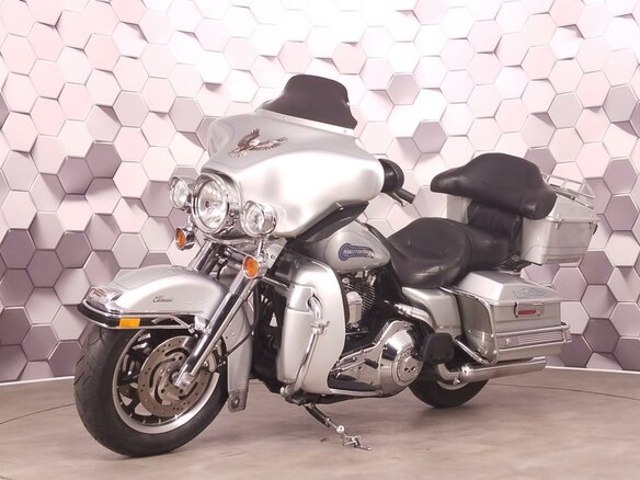 2006 Harley-Davidson Electra Glide, серебристый, 699000 рублей - вид 1