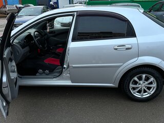 2011 Chevrolet Lacetti I, серебристый, 550000 рублей, вид 3