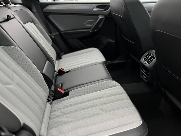 2024 Volkswagen Tayron I Рестайлинг, чёрный, 5100000 рублей - вид 13
