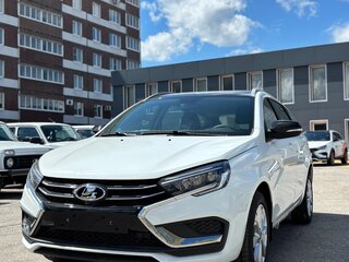 2024 Lada (ВАЗ) Vesta SW I Рестайлинг (NG), белый, 1800000 рублей, вид 1