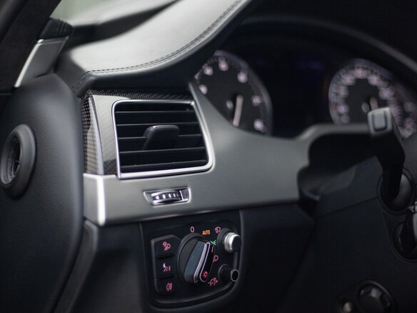 2014 Audi S8 III (D4) Рестайлинг, чёрный, 4500000 рублей - вид 20