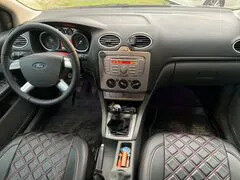 2009 Ford Focus II Рестайлинг, чёрный, 525000 рублей, вид 4