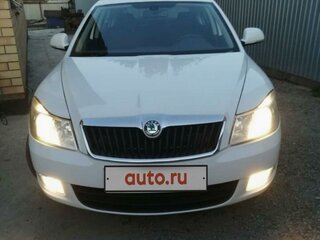 2013 Skoda Octavia II (A5) Рестайлинг, белый, 949000 рублей, вид 2