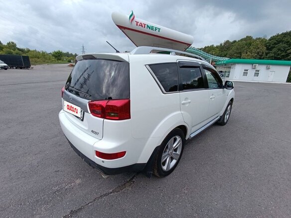 2008 Peugeot 4007, белый, 1000000 рублей - вид 6