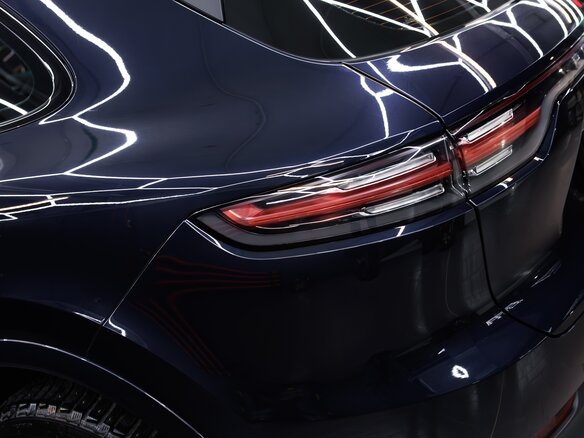 2020 Porsche Cayenne III, синий, 11500000 рублей - вид 22