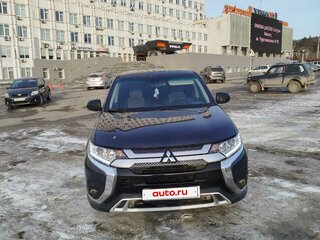 2018 Mitsubishi Outlander III Рестайлинг 3, синий, 2000000 рублей, вид 4