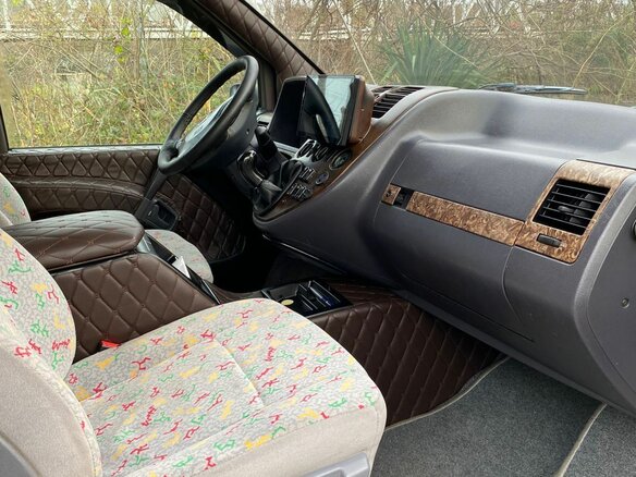 2000 Mercedes-Benz Vito 108 CDI I (W638), белый, 750000 рублей - вид 9