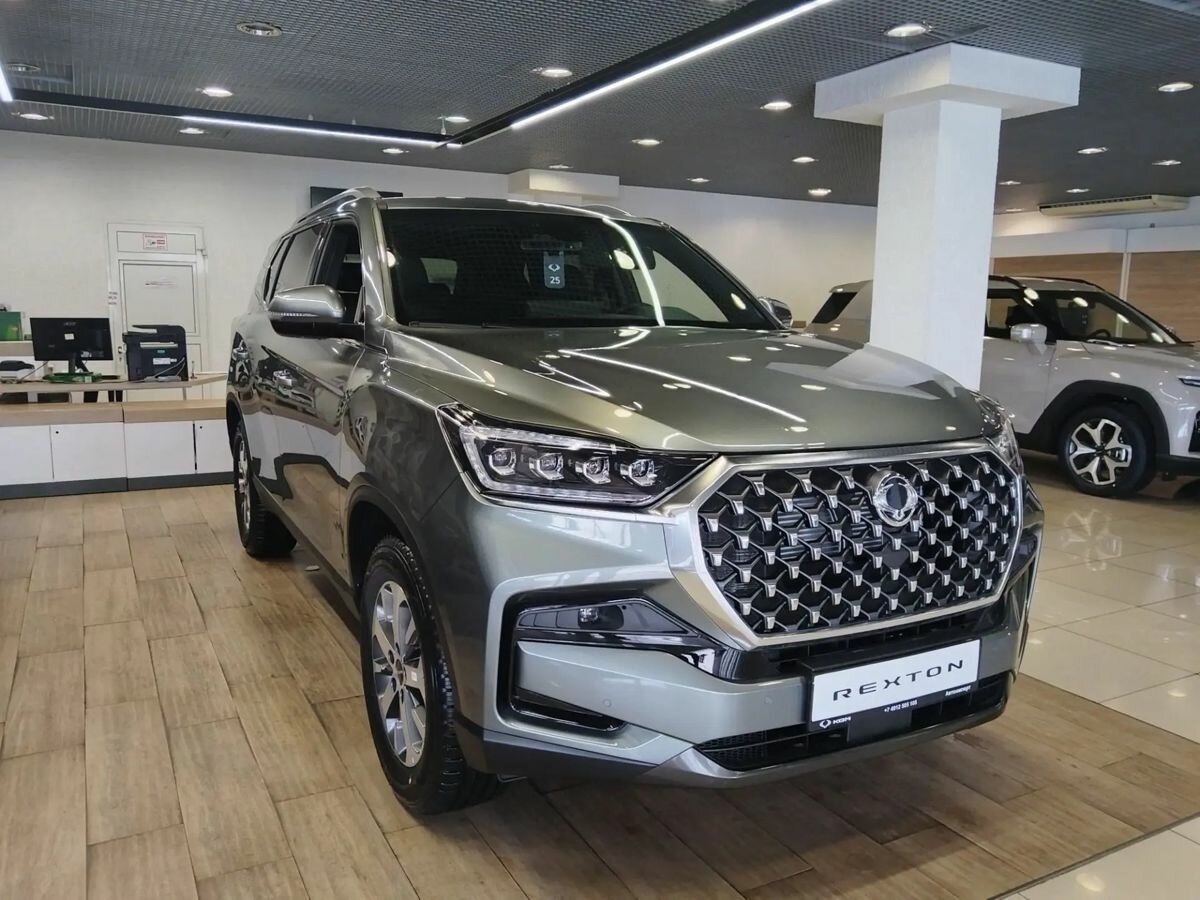 Открыть фотографии: KGM Rexton