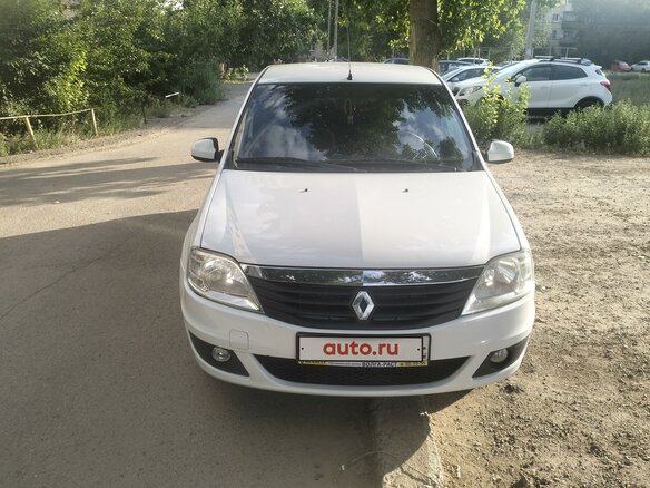 2011 Renault Logan I Рестайлинг, белый, 570000 рублей - вид 2
