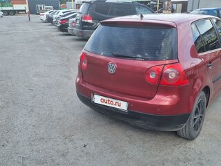 2007 Volkswagen Golf V, красный, 460000 рублей, вид 3