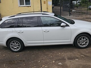 2016 Skoda Octavia III (A7), белый, 1300000 рублей, вид 4