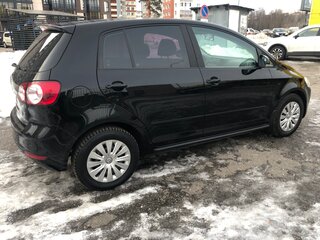2013 Volkswagen Golf Plus II, чёрный, 770000 рублей, вид 4