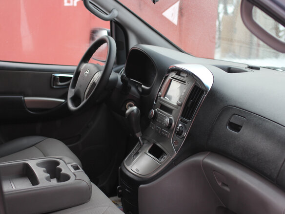 2009 Hyundai H-1 II, синий - вид 6