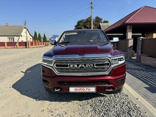 2020 Ram 1500 Crew Cab V, красный, 3500000 рублей, вид 1
