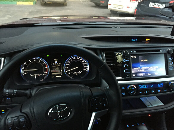2014 Toyota Highlander III (XU50), пурпурный - вид 4