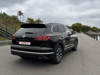 2018 Volkswagen Touareg III, коричневый, 5488000 рублей, вид 5