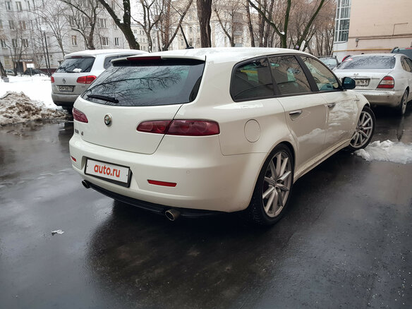 2008 Alfa Romeo 159, белый - вид 15