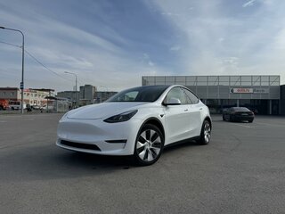 2023 Tesla Model Y Long Range I, белый, 5600000 рублей, вид 1