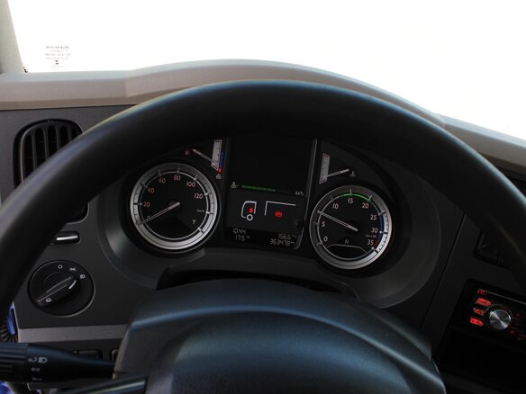 2015 DAF LF (2013-н.в), голубой, 3620000 рублей - вид 9