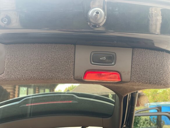 2010 Porsche Cayenne Diesel II (958), чёрный, 3000000 рублей - вид 27