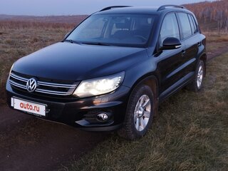 2012 Volkswagen Tiguan I Рестайлинг, чёрный, 1650000 рублей, вид 1
