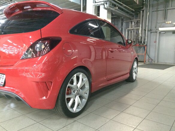 2008 Opel Corsa OPC D, красный - вид 8