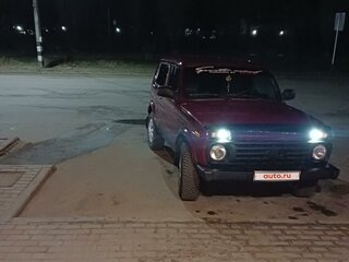 2001 Lada (ВАЗ) 2121 (4x4) I Рестайлинг, красный, 420000 рублей, вид 3
