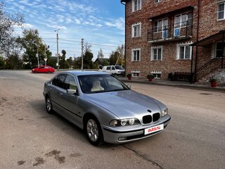 1998 BMW 5 серии 520i IV (E39), серебристый, 650000 рублей, вид 3