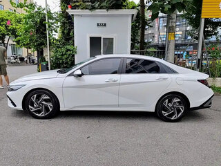 2023 Hyundai Elantra N Line VII (CN7) Рестайлинг, белый, 1500000 рублей, вид 5