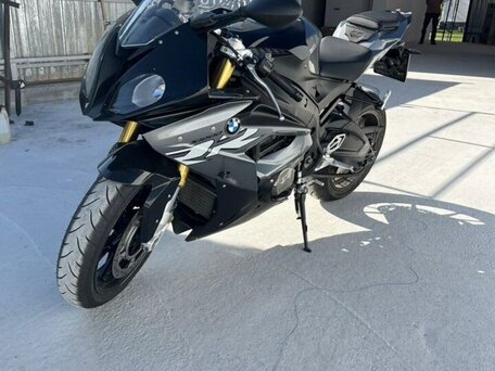 2017 BMW S 1000 RR, чёрный, 1900000 рублей, вид 4