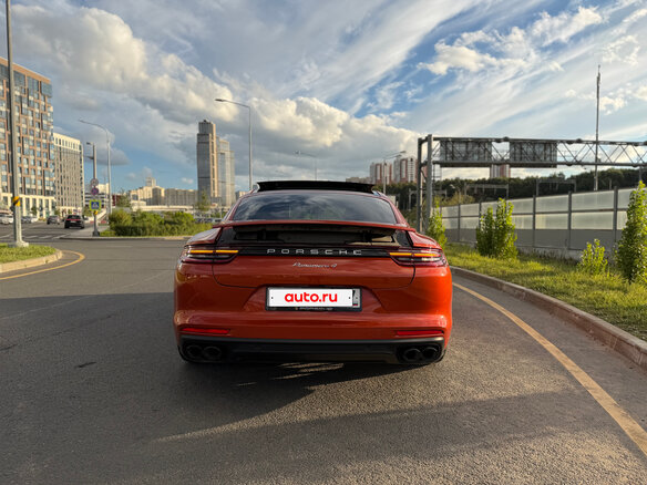 2020 Porsche Panamera 4 II, оранжевый, 8300000 рублей - вид 16