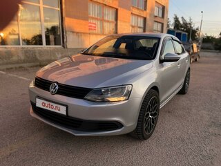 2014 Volkswagen Jetta VI Рестайлинг, серебристый, 1350000 рублей, вид 1