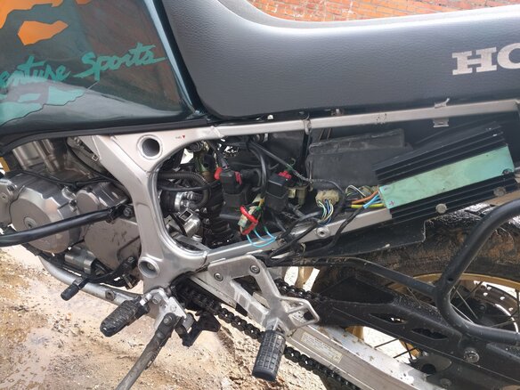 1995 Honda XRV 750 Africa Twin, зелёный - вид 1