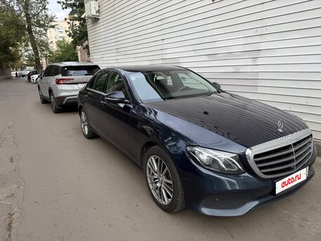 2016 Mercedes-Benz E-Класс 200 V (W213, S213, C238), зелёный, 1790000 рублей, вид 1