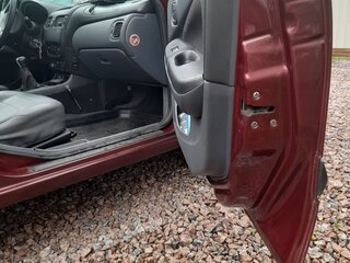 2005 Nissan Almera II (N16) Рестайлинг, красный, 390000 рублей, вид 5