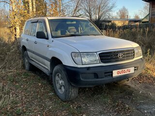 2001 Toyota Land Cruiser 105 100 Series, белый, 1650000 рублей, вид 2