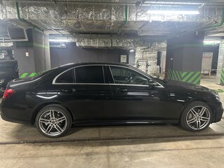 2019 Mercedes-Benz E-Класс 220 d V (W213, S213, C238), чёрный, 3600000 рублей, вид 2