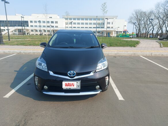 2012 Toyota Prius III Рестайлинг (XW30), фиолетовый, 1470000 рублей - вид 1