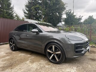 2025 Porsche Cayenne Coupé III Рестайлинг, серый, 15000000 рублей, вид 2