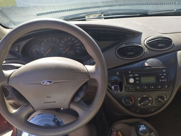 2000 Ford Focus I (North America), красный, 255000 рублей - вид 5