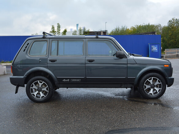 2019 Lada (ВАЗ) 2131 (4x4) Urban I Рестайлинг (2020), серебристый, 739000 рублей - вид 3