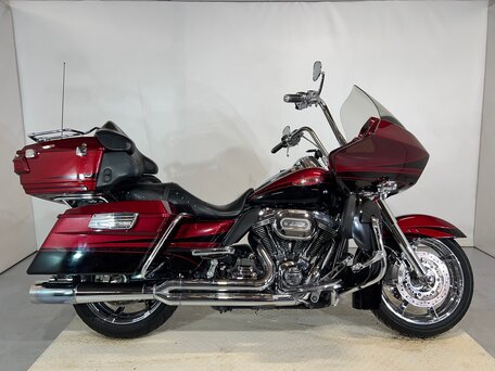 2011 Harley-Davidson CVO Road Glide, пурпурный, 910000 рублей, вид 1