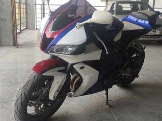 2007 Honda CBR 600RR, белый, 529000 рублей, вид 1