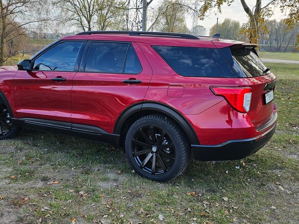 2021 Ford Explorer VI, красный, 2800000 рублей - вид 15