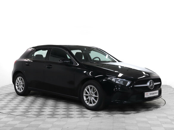 2019 Mercedes-Benz A-Класс 200 IV (W177), чёрный, 1820000 рублей - вид 2