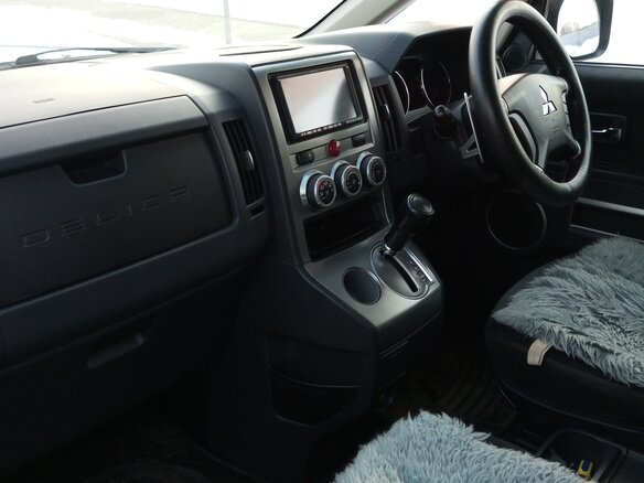 2009 Mitsubishi Delica D:5 I, серый, 1400000 рублей - вид 6