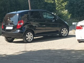 2011 Mercedes-Benz A-Класс 180 II (W169) Рестайлинг, чёрный, 830000 рублей, вид 4